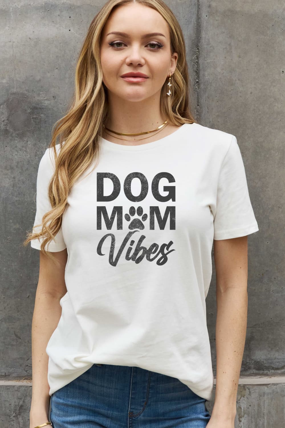 Simply Love Full Size DOG MOM VIBES Graphic Cotton Tee