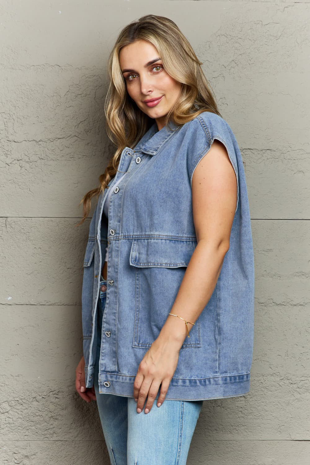 Collared Neck Sleeveless Denim Top with Pockets