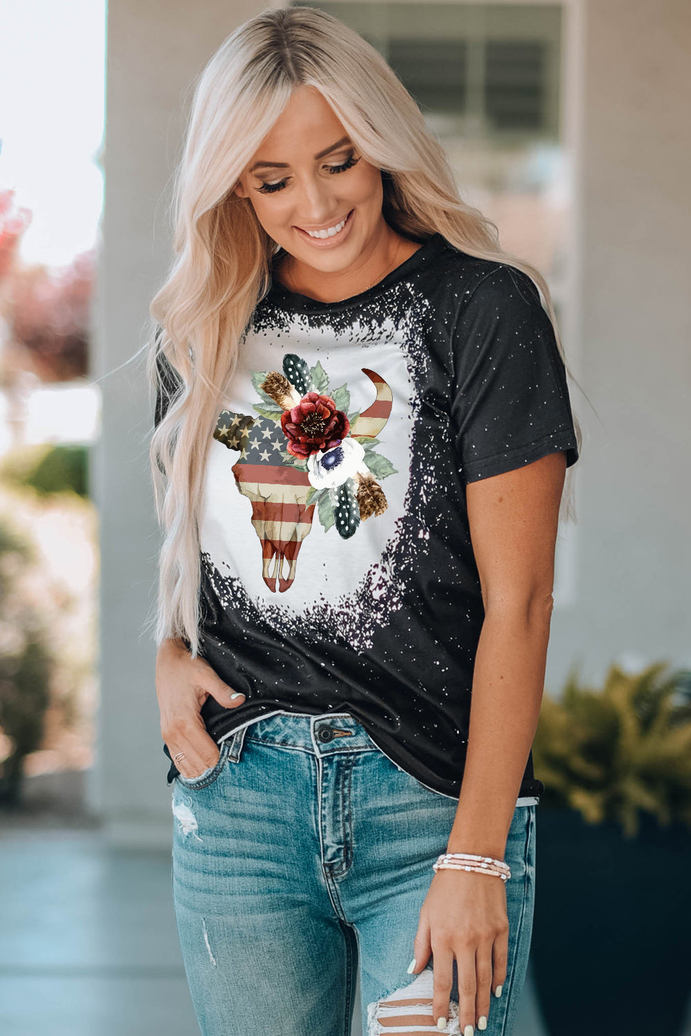 US Flag Bull Graphic Round Neck Tee